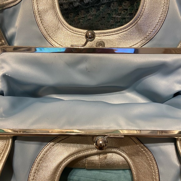 COACH genuine leather silver purse - Picture 2 of 6